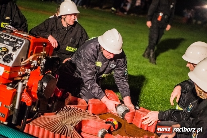 Zdjęcie w galerii na portalu naszraciborz.pl: Ognik 2016. Prądownica dla Sudoła, Puchar NaszRaciborz.pl dla Samborowic wiadomości z regionu