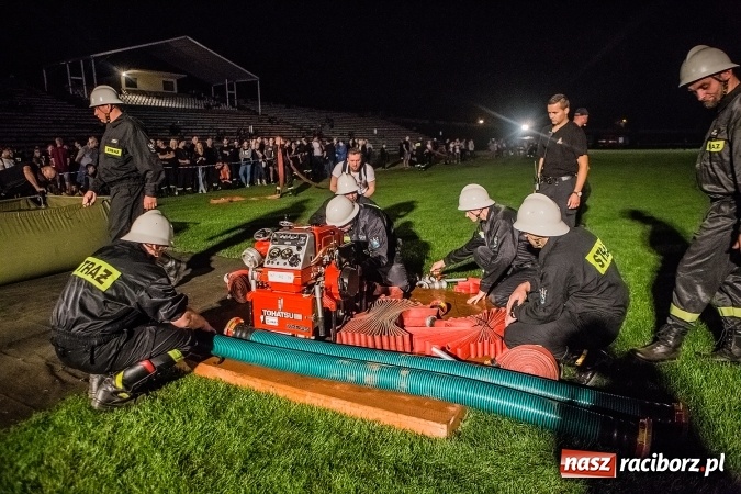 Zdjęcie w galerii na portalu naszraciborz.pl: Ognik 2016. Prądownica dla Sudoła, Puchar NaszRaciborz.pl dla Samborowic wiadomości z regionu