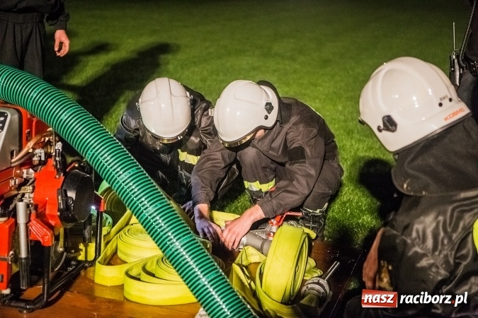 Zdjęcie w galerii na portalu naszraciborz.pl: Ognik 2016. Prądownica dla Sudoła, Puchar NaszRaciborz.pl dla Samborowic wiadomości z regionu