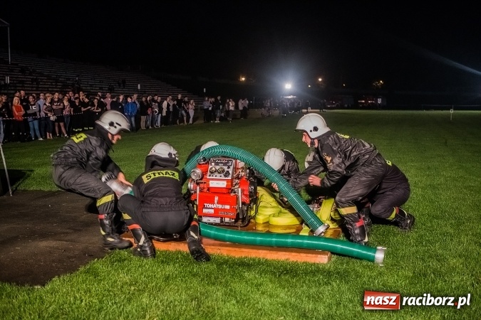 Zdjęcie w galerii na portalu naszraciborz.pl: Ognik 2016. Prądownica dla Sudoła, Puchar NaszRaciborz.pl dla Samborowic wiadomości z regionu