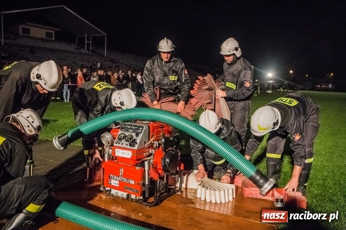 Zdjęcie w galerii na portalu naszraciborz.pl: Ognik 2016. Prądownica dla Sudoła, Puchar NaszRaciborz.pl dla Samborowic wiadomości z regionu