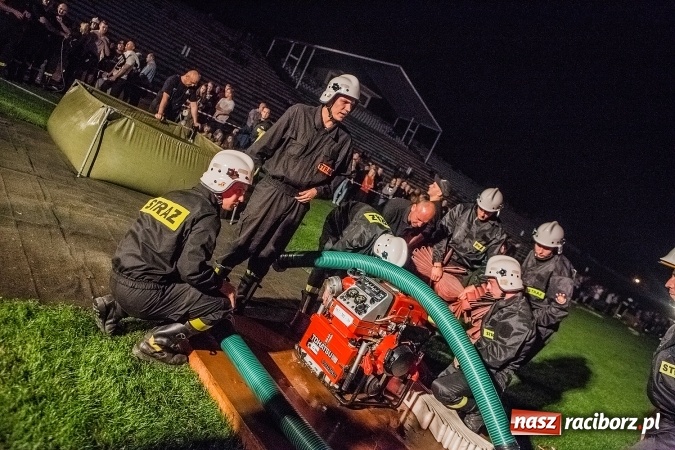 Zdjęcie w galerii na portalu naszraciborz.pl: Ognik 2016. Prądownica dla Sudoła, Puchar NaszRaciborz.pl dla Samborowic wiadomości z regionu