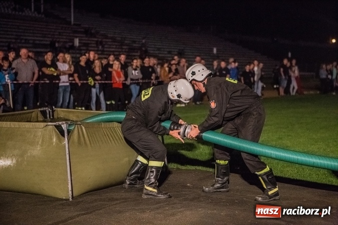 Zdjęcie w galerii na portalu naszraciborz.pl: Ognik 2016. Prądownica dla Sudoła, Puchar NaszRaciborz.pl dla Samborowic wiadomości z regionu