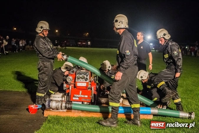 Zdjęcie w galerii na portalu naszraciborz.pl: Ognik 2016. Prądownica dla Sudoła, Puchar NaszRaciborz.pl dla Samborowic wiadomości z regionu