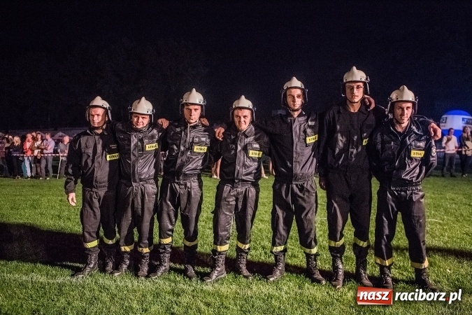 Zdjęcie w galerii na portalu naszraciborz.pl: Ognik 2016. Prądownica dla Sudoła, Puchar NaszRaciborz.pl dla Samborowic wiadomości z regionu