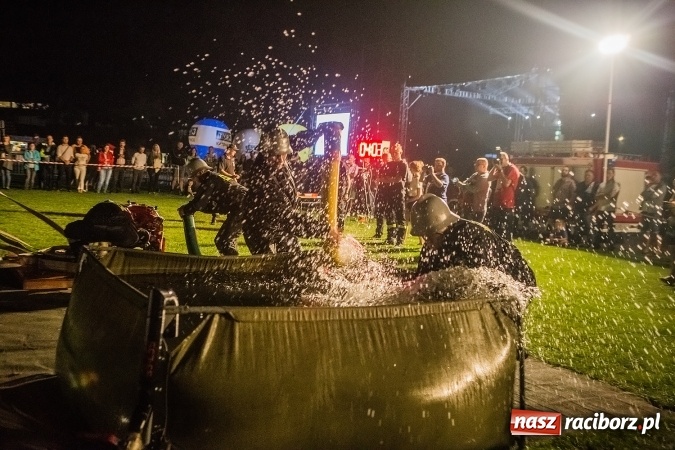 Zdjęcie w galerii na portalu naszraciborz.pl: Ognik 2016. Prądownica dla Sudoła, Puchar NaszRaciborz.pl dla Samborowic wiadomości z regionu