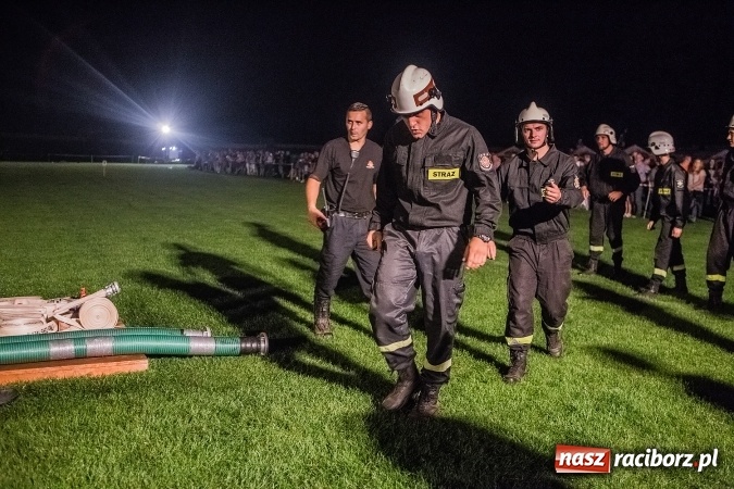 Zdjęcie w galerii na portalu naszraciborz.pl: Ognik 2016. Prądownica dla Sudoła, Puchar NaszRaciborz.pl dla Samborowic wiadomości z regionu