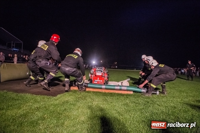 Zdjęcie w galerii na portalu naszraciborz.pl: Ognik 2016. Prądownica dla Sudoła, Puchar NaszRaciborz.pl dla Samborowic wiadomości z regionu