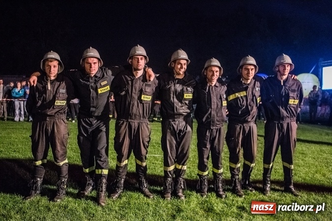 Zdjęcie w galerii na portalu naszraciborz.pl: Ognik 2016. Prądownica dla Sudoła, Puchar NaszRaciborz.pl dla Samborowic wiadomości z regionu