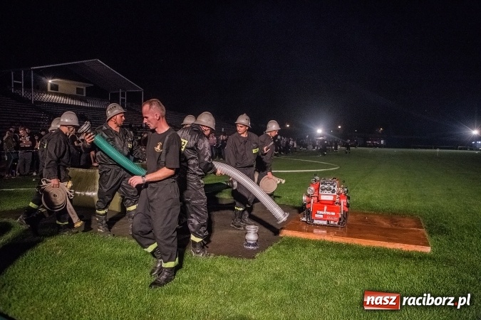 Zdjęcie w galerii na portalu naszraciborz.pl: Ognik 2016. Prądownica dla Sudoła, Puchar NaszRaciborz.pl dla Samborowic wiadomości z regionu