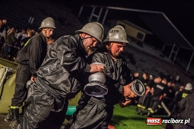 Zdjęcie w galerii na portalu naszraciborz.pl: Ognik 2016. Prądownica dla Sudoła, Puchar NaszRaciborz.pl dla Samborowic wiadomości z regionu