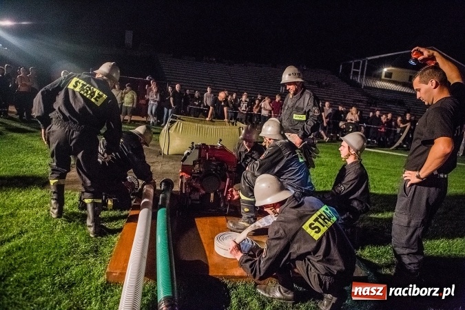 Zdjęcie w galerii na portalu naszraciborz.pl: Ognik 2016. Prądownica dla Sudoła, Puchar NaszRaciborz.pl dla Samborowic wiadomości z regionu