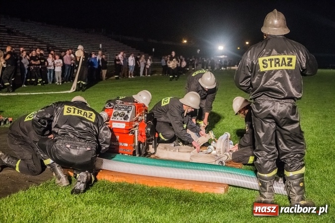 Zdjęcie w galerii na portalu naszraciborz.pl: Ognik 2016. Prądownica dla Sudoła, Puchar NaszRaciborz.pl dla Samborowic wiadomości z regionu