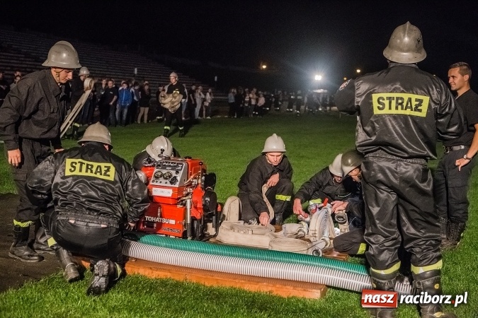 Zdjęcie w galerii na portalu naszraciborz.pl: Ognik 2016. Prądownica dla Sudoła, Puchar NaszRaciborz.pl dla Samborowic wiadomości z regionu