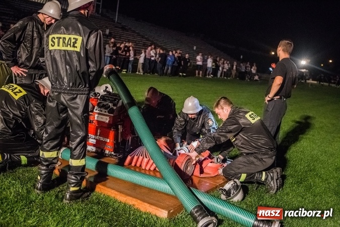 Zdjęcie w galerii na portalu naszraciborz.pl: Ognik 2016. Prądownica dla Sudoła, Puchar NaszRaciborz.pl dla Samborowic wiadomości z regionu
