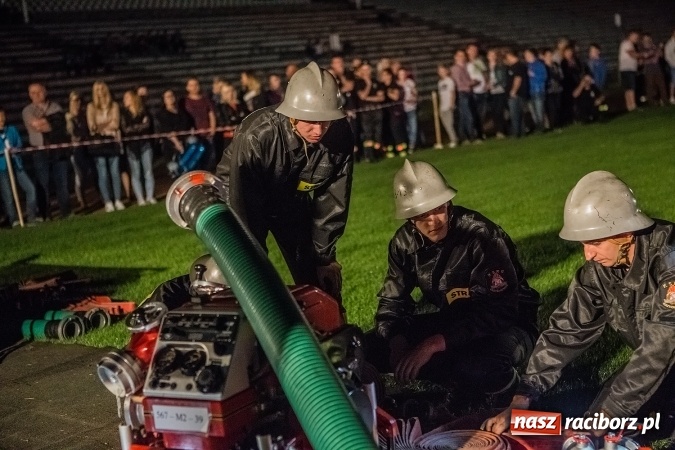 Zdjęcie w galerii na portalu naszraciborz.pl: Ognik 2016. Prądownica dla Sudoła, Puchar NaszRaciborz.pl dla Samborowic wiadomości z regionu