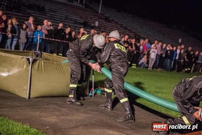Zdjęcie w galerii na portalu naszraciborz.pl: Ognik 2016. Prądownica dla Sudoła, Puchar NaszRaciborz.pl dla Samborowic wiadomości z regionu