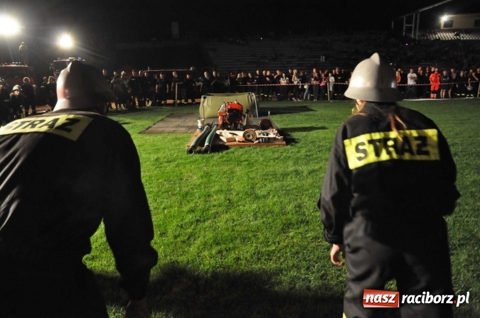 Zdjęcie w galerii na portalu naszraciborz.pl: Ognik 2016. Prądownica dla Sudoła, Puchar NaszRaciborz.pl dla Samborowic wiadomości z regionu