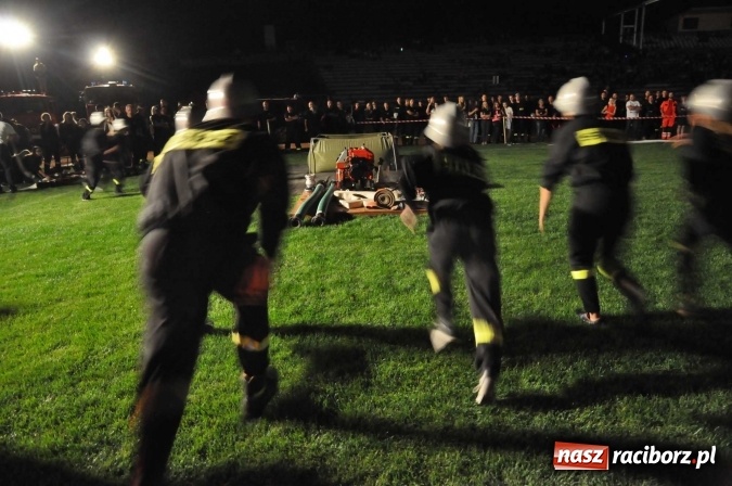 Zdjęcie w galerii na portalu naszraciborz.pl: Ognik 2016. Prądownica dla Sudoła, Puchar NaszRaciborz.pl dla Samborowic wiadomości z regionu