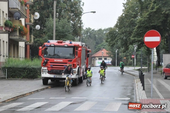 Zdjęcie w galerii na portalu naszraciborz.pl: Msza św. za strażaków i NSZZ Solidarność Ziemi Raciborskiej w kościele farnym wiadomości z regionu