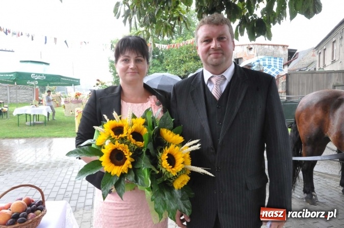 Zdjęcie w galerii na portalu naszraciborz.pl: Deszczowe dożynki w Żerdzinach wiadomości z regionu