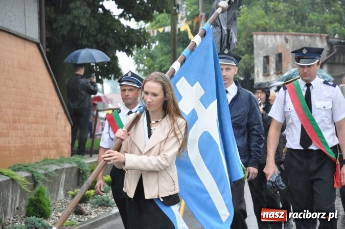 Zdjęcie w galerii na portalu naszraciborz.pl: Deszczowe dożynki w Żerdzinach wiadomości z regionu