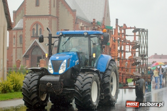 Zdjęcie w galerii na portalu naszraciborz.pl: Parafialne święto plonów w Modzurowie wiadomości z regionu
