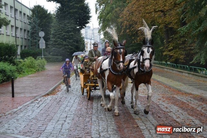 Zdjęcie w galerii na portalu naszraciborz.pl: Przejazd-przemarsz z Rud do Raciborza z okazji 333. rocznicy odsieczy wiedeńskiej za nami  wiadomości z regionu
