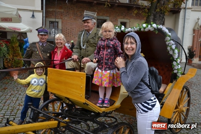 Zdjęcie w galerii na portalu naszraciborz.pl: Przejazd-przemarsz z Rud do Raciborza z okazji 333. rocznicy odsieczy wiedeńskiej za nami  wiadomości z regionu