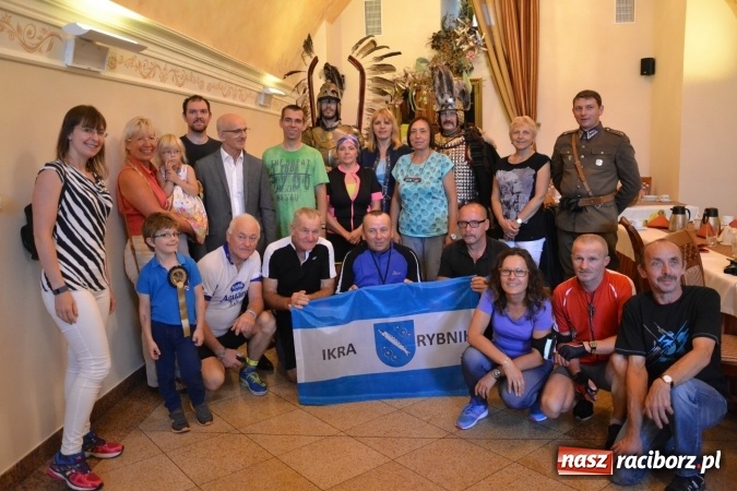 Zdjęcie w galerii na portalu naszraciborz.pl: Przejazd-przemarsz z Rud do Raciborza z okazji 333. rocznicy odsieczy wiedeńskiej za nami  wiadomości z regionu