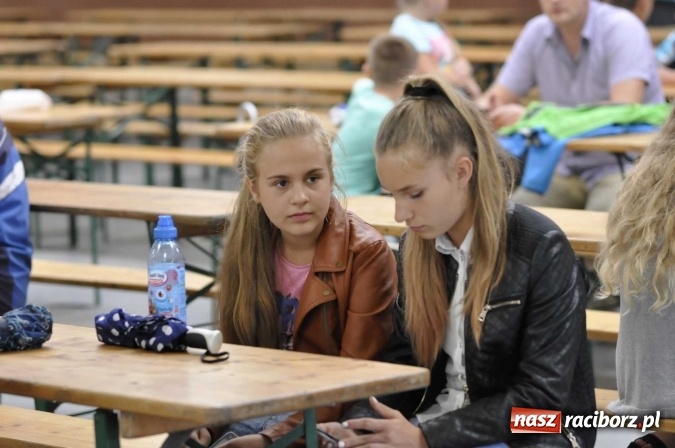 Zdjęcie w galerii na portalu naszraciborz.pl: W Pietrowicach Wielkich lunęło, więc dożynki odbyły się pod dachem wiadomości z regionu