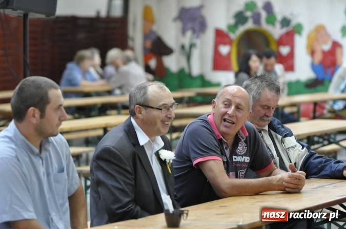 Zdjęcie w galerii na portalu naszraciborz.pl: W Pietrowicach Wielkich lunęło, więc dożynki odbyły się pod dachem wiadomości z regionu