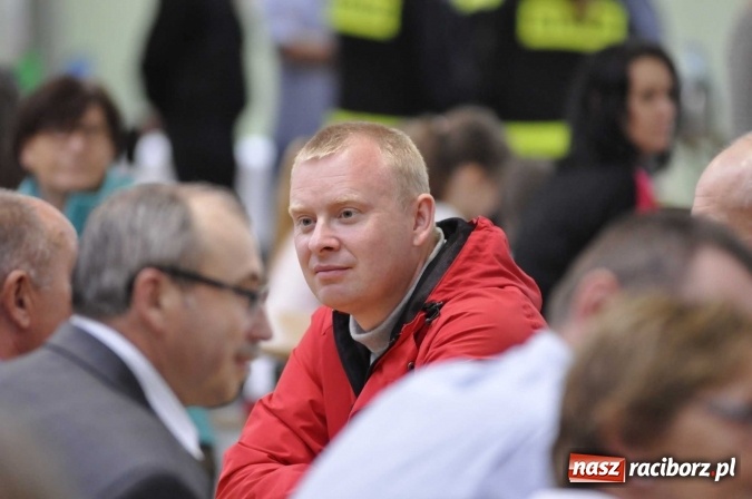 Zdjęcie w galerii na portalu naszraciborz.pl: W Pietrowicach Wielkich lunęło, więc dożynki odbyły się pod dachem wiadomości z regionu