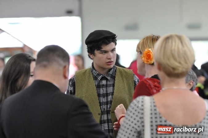 Zdjęcie w galerii na portalu naszraciborz.pl: W Pietrowicach Wielkich lunęło, więc dożynki odbyły się pod dachem wiadomości z regionu