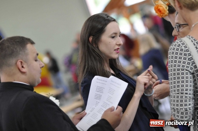 Zdjęcie w galerii na portalu naszraciborz.pl: W Pietrowicach Wielkich lunęło, więc dożynki odbyły się pod dachem wiadomości z regionu