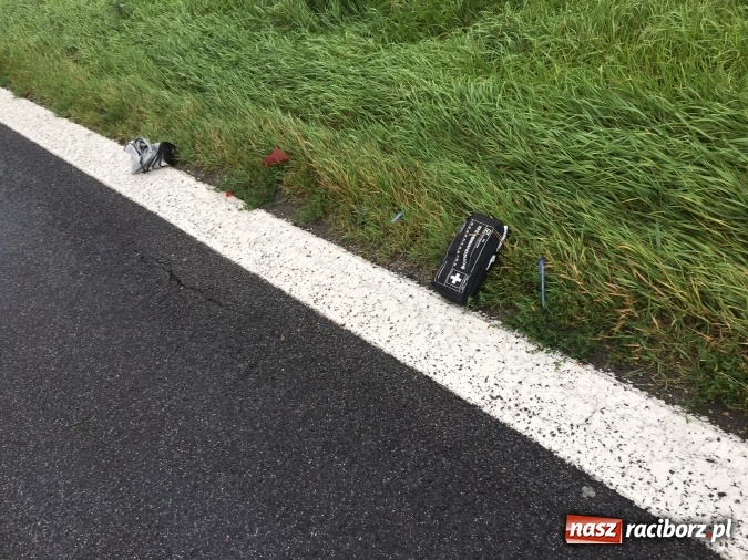 Zdjęcie w galerii na portalu naszraciborz.pl: 45-latek z passata wyprzedzał na łuku drogi. To doprowadziło do czołowego zderzenia wiadomości z regionu