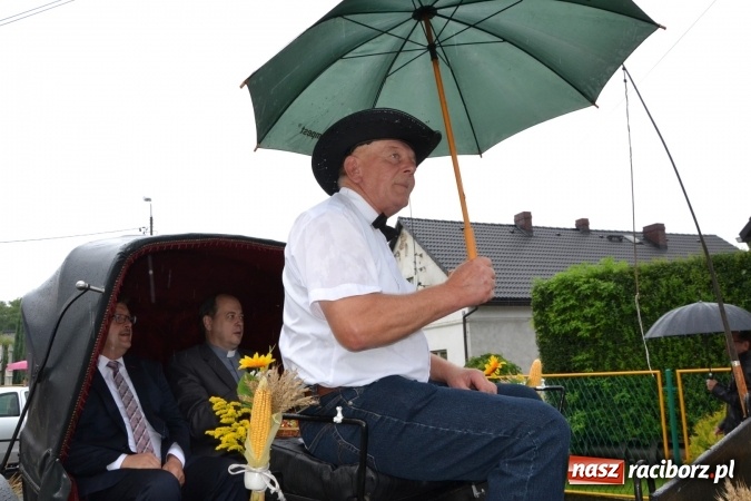 Zdjęcie w galerii na portalu naszraciborz.pl: Piratki z Karaibów na dożynkach w Roszkowie wiadomości z regionu