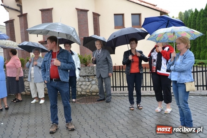 Zdjęcie w galerii na portalu naszraciborz.pl: Piratki z Karaibów na dożynkach w Roszkowie wiadomości z regionu