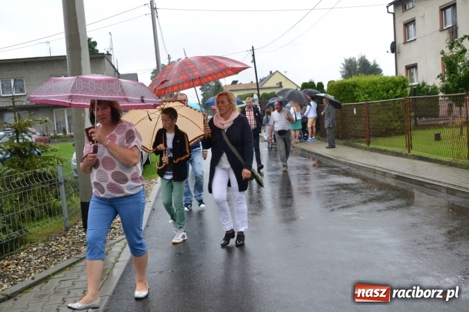 Zdjęcie w galerii na portalu naszraciborz.pl: Piratki z Karaibów na dożynkach w Roszkowie wiadomości z regionu