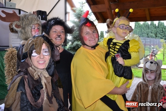 Zdjęcie w galerii na portalu naszraciborz.pl: Piratki z Karaibów na dożynkach w Roszkowie wiadomości z regionu