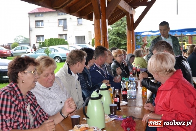 Zdjęcie w galerii na portalu naszraciborz.pl: Piratki z Karaibów na dożynkach w Roszkowie wiadomości z regionu