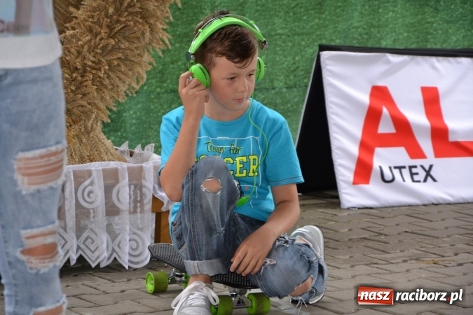 Zdjęcie w galerii na portalu naszraciborz.pl: Piratki z Karaibów na dożynkach w Roszkowie wiadomości z regionu