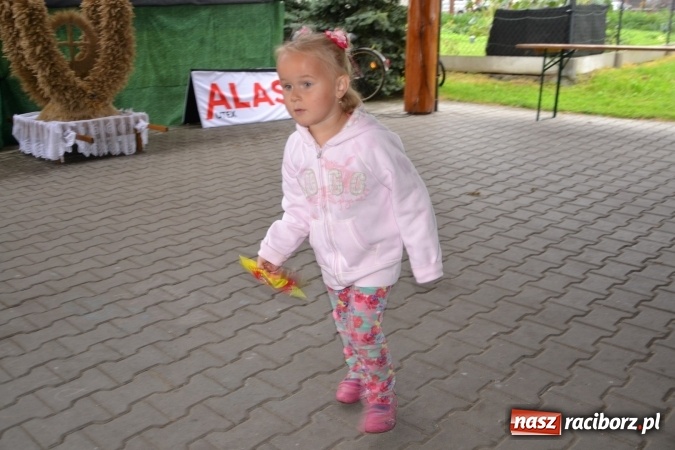 Zdjęcie w galerii na portalu naszraciborz.pl: Piratki z Karaibów na dożynkach w Roszkowie wiadomości z regionu