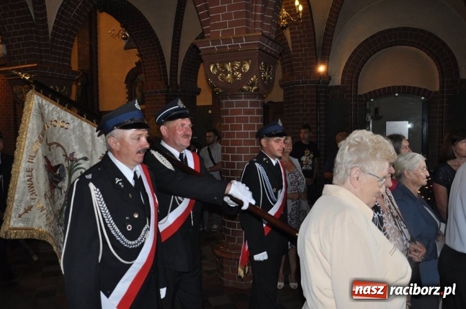 Zdjęcie w galerii na portalu naszraciborz.pl: OSP Kuźnia Raciborska z nowym sztandarem  wiadomości z regionu