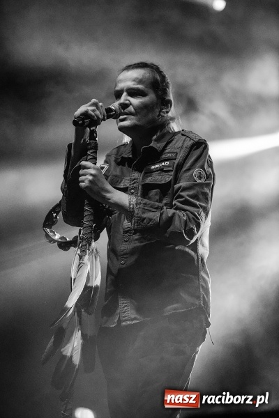 Zdjęcie w galerii na portalu naszraciborz.pl: Mocne zakończenie Memoriału - Wilki z Robertem Gawlińskim porwały tłumy! wiadomości z regionu