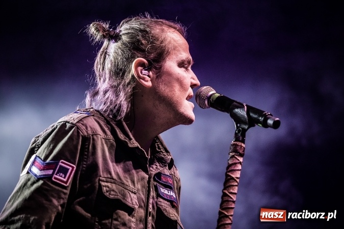 Zdjęcie w galerii na portalu naszraciborz.pl: Mocne zakończenie Memoriału - Wilki z Robertem Gawlińskim porwały tłumy! wiadomości z regionu