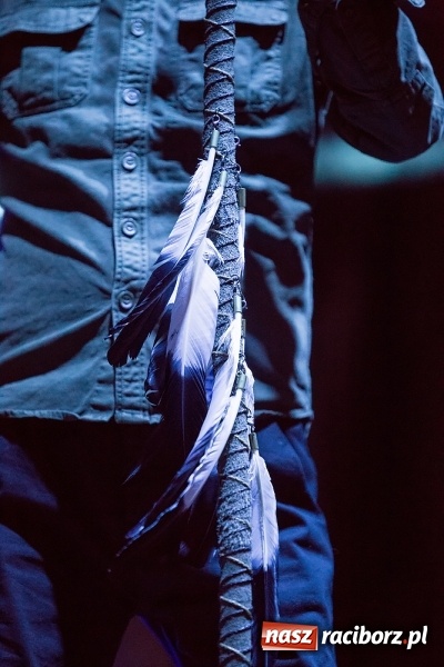 Zdjęcie w galerii na portalu naszraciborz.pl: Mocne zakończenie Memoriału - Wilki z Robertem Gawlińskim porwały tłumy! wiadomości z regionu