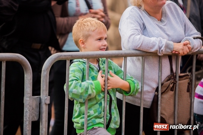 Zdjęcie w galerii na portalu naszraciborz.pl: Mocne zakończenie Memoriału - Wilki z Robertem Gawlińskim porwały tłumy! wiadomości z regionu