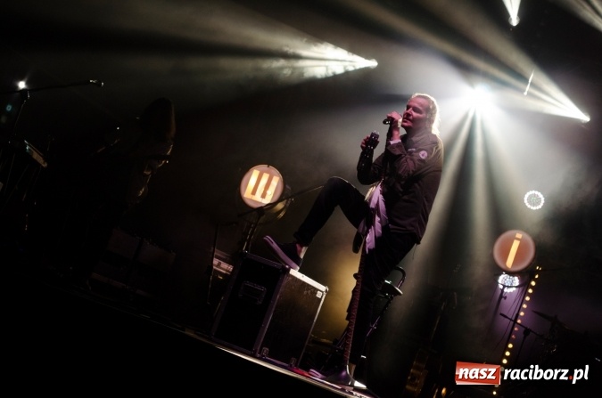 Zdjęcie w galerii na portalu naszraciborz.pl: Papier, kamień, nożyce - zmagania przy stoliku na scenie Memoriału oraz Baw się z nami strażakami i zakładem Ernestyn Janeta wiadomości z regionu