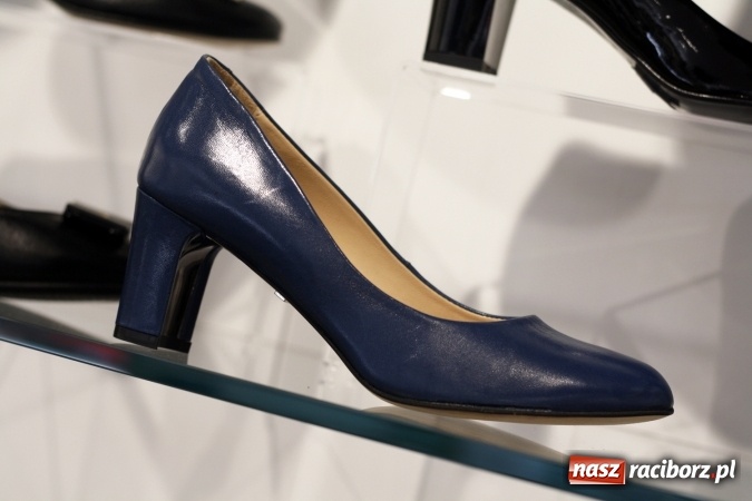 Zdjęcie w galerii na portalu naszraciborz.pl: Meca Obuwie – odnowiony salon obuwia już otwarty! wiadomości z regionu